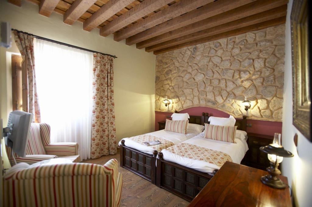 Ibersol La Casona De Andrea Hotel Tiedra Eksteriør billede