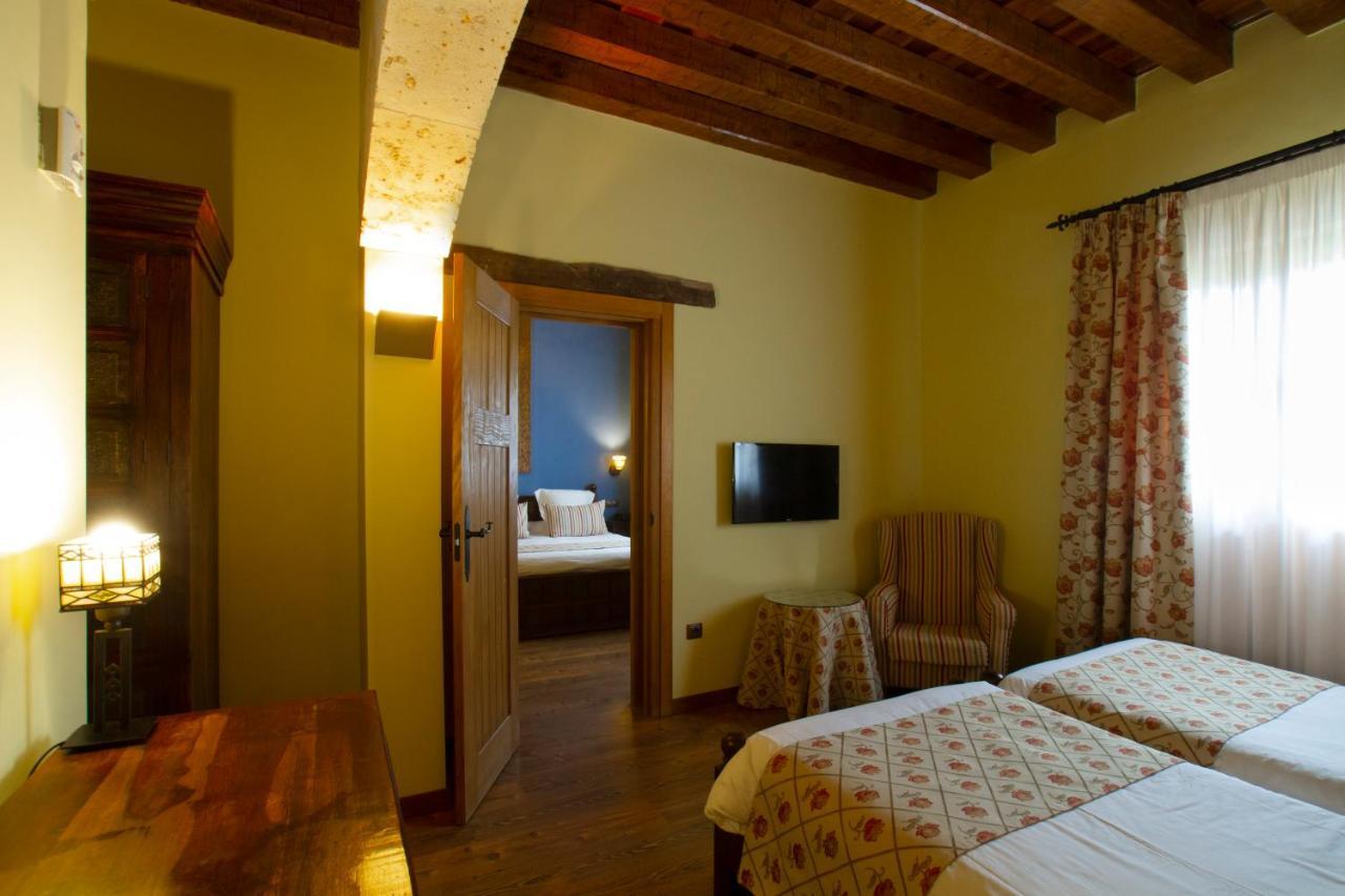 Ibersol La Casona De Andrea Hotel Tiedra Eksteriør billede